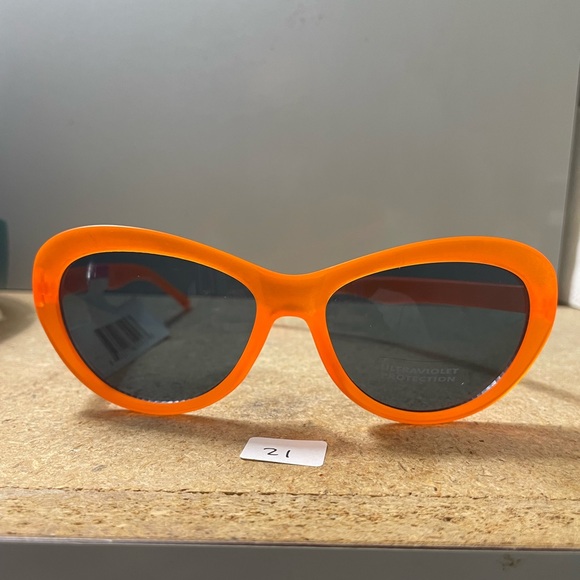 Orange retro sunglasses - Picture 1 of 4
